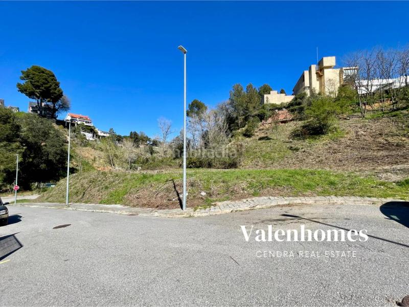 Foto dcb31fd0-9881-4b23-85d5-424a6ffb2bfd. Terreno residencial parcela esquinera en venta , amplitud, orientación y entorno inmejorable. en Castellar del Vallès