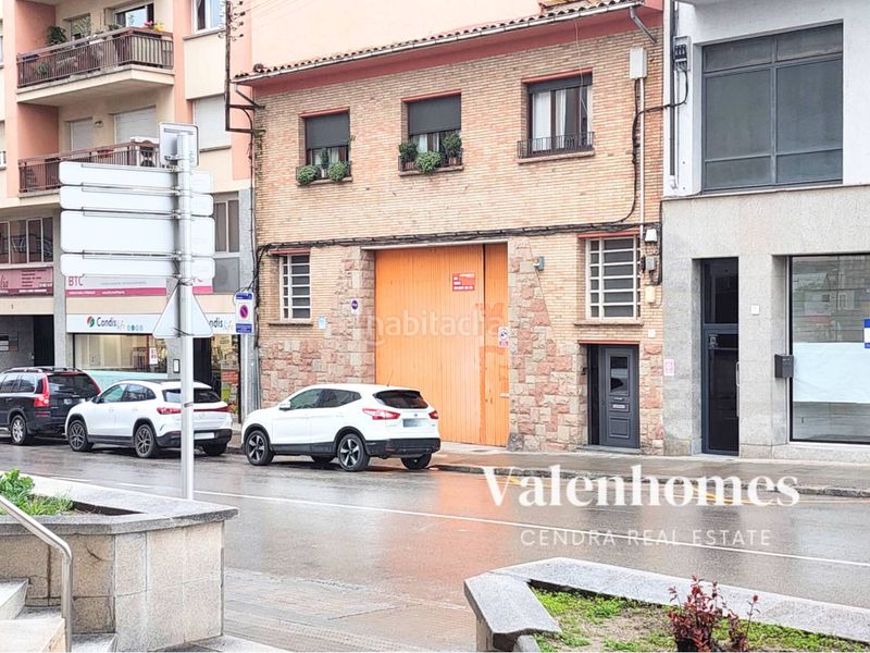 Foto 10620bdf-79c1-47f5-826f-05e656cb1022. Casa a Centre Vic