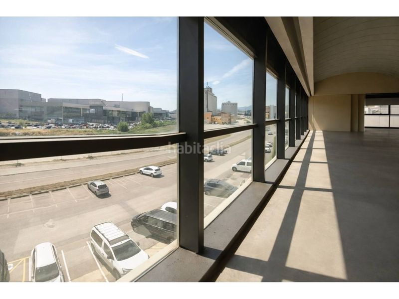 Foto 0f7b56dd-0853-40bb-bb36-3f06d067e20d. Nau industrial a Gurb