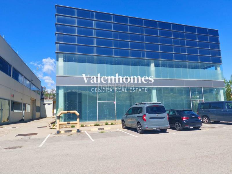 Foto 61c12906-bce6-44f7-ac71-28d25f5c69c0. Nave industrial  premium en venta en polígono osona parc , barcelona en Gurb