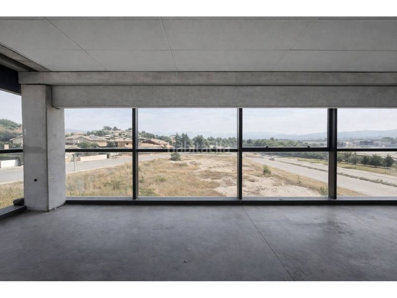 Foto 620baa84-045f-453c-b2d0-c9af1c9e3f1f. Nau industrial a Gurb