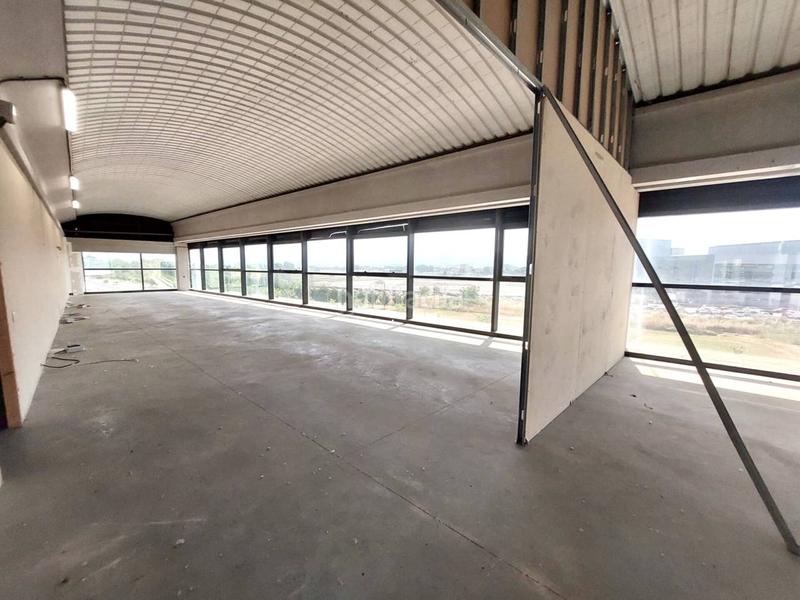 Foto 7a4d7517-944f-421c-a7d1-0b16d288ff4b. Nave industrial  premium en venta en polígono osona parc , barcelona en Gurb