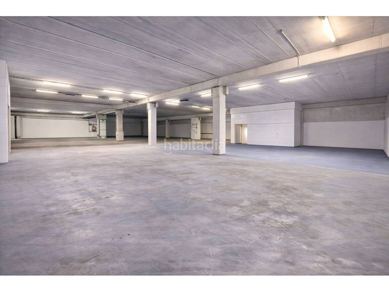 Foto f6d04c15-650c-43ad-a48c-f0868b3eb5e2. Nau industrial a Gurb