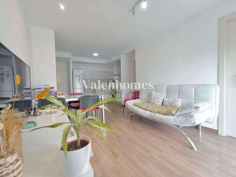 Foto adf8f3a8-ae80-4bbc-9d95-1692052dac22. Pis amb aparcament piscina a Carretera de Vic - Remei Manresa