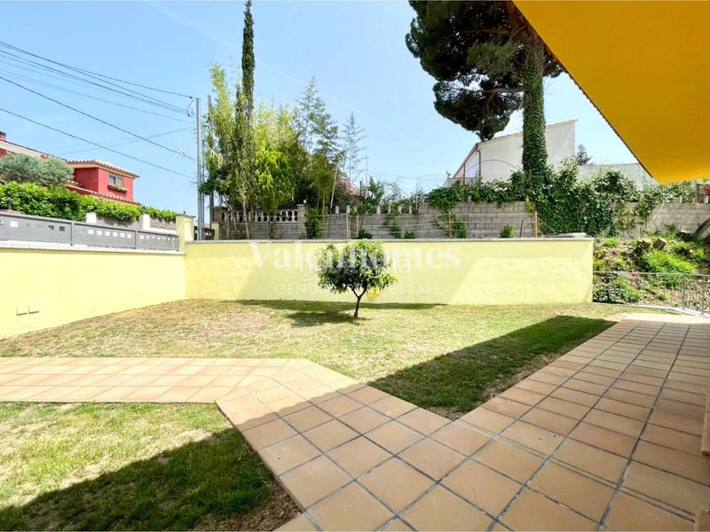 Foto a29437bb-2c29-48a5-b2a1-5871c7d6e88b. Casa una joya en regent park en Fogars de la Selva