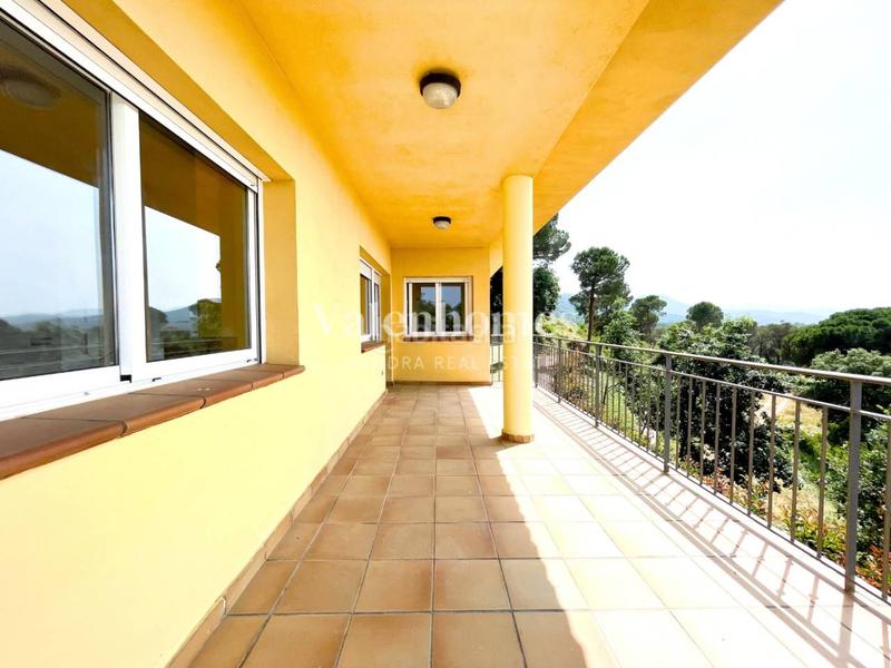 Foto fde90cbb-a51c-4e37-9951-a3e597c5e1f0. Casa una joya en regent park en Fogars de la Selva