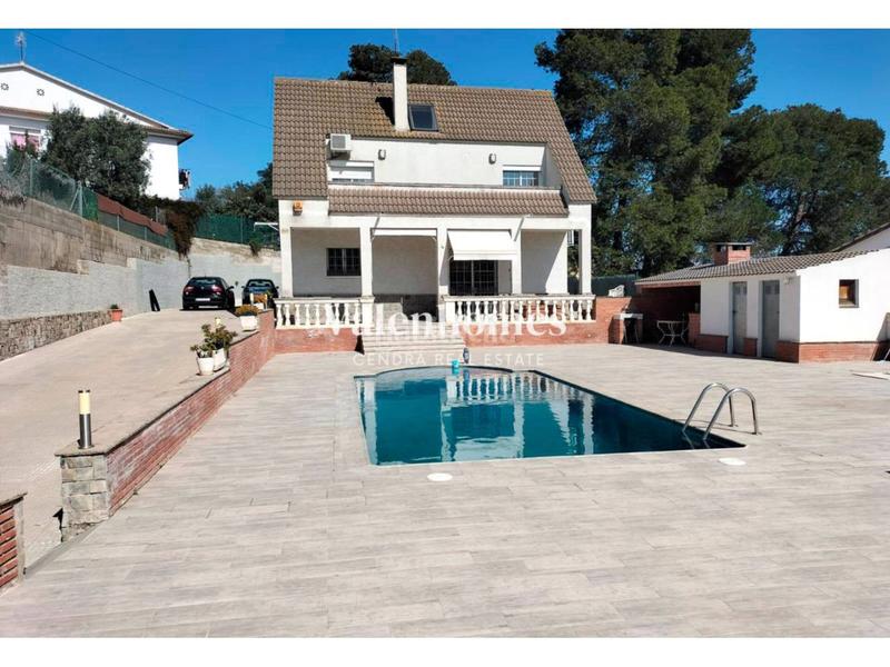 Foto 4d0a0293-aa0c-4cbb-b78d-419023d3bf3e. Casa oportunidad! el equilibrio perfecto entre naturaleza, tranquilidad y conexión urbana en Lliçà d´Amunt