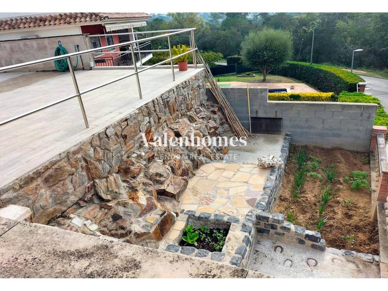 Foto b29d16d2-0bf4-4b23-8387-26adcc80993f. Casa oportunidad! el equilibrio perfecto entre naturaleza, tranquilidad y conexión urbana en Lliçà d´Amunt