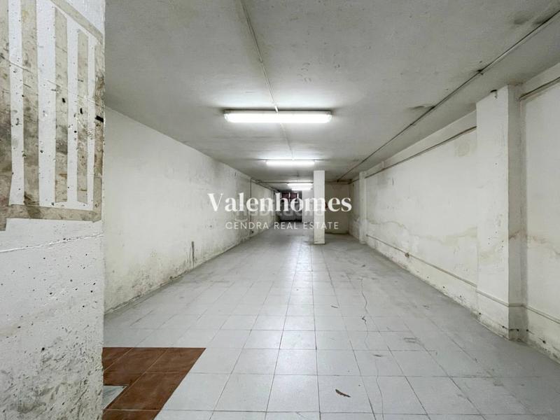Foto b41aa382-ade6-4adb-8716-a4971b1059f6. Local comercial local en venta en can mas08291 en Ripollet
