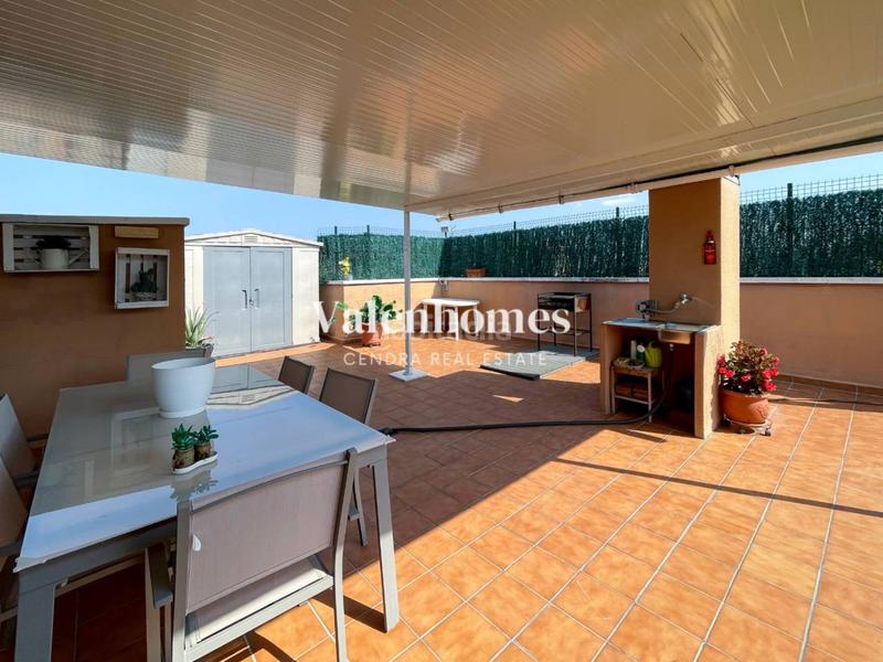 Foto 2036400f-db9a-4928-8be1-7183cea61db1. Piso  en venta con gran terraza privada en Montornès del Vallès