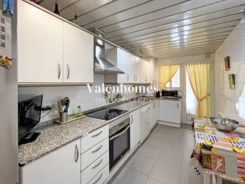 Foto 7e4daf69-b859-44a4-9b8f-1e5f9f82053e. Piso  en venta con gran terraza privada en Montornès del Vallès