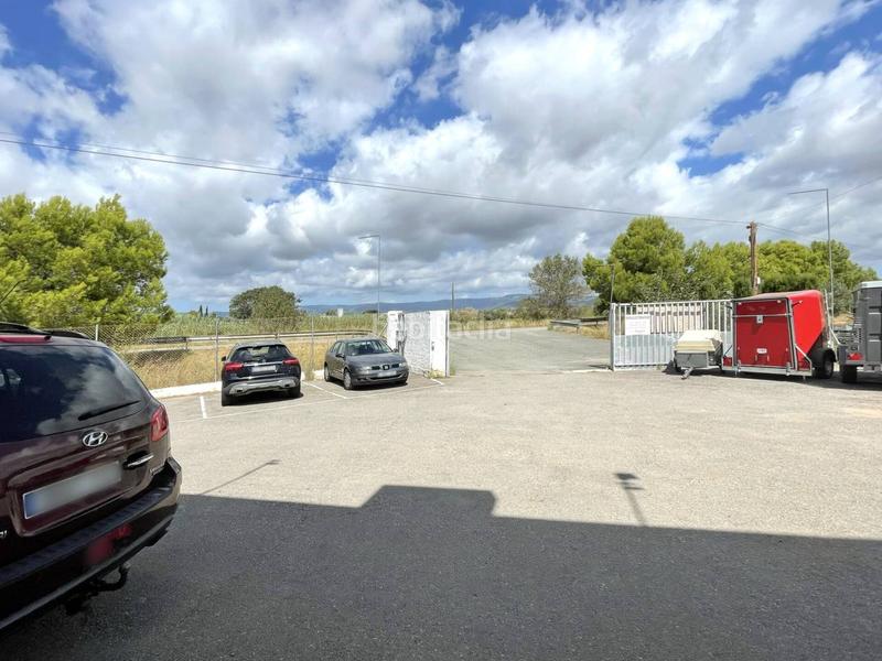 Foto 0bdca4cd-951c-4d72-b0dd-52cb58d526d8. Nau industrial a Riudoms