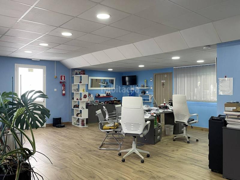 Foto 35131dcf-f152-4580-94e9-fdbd0c097be0. Nau industrial a Riudoms