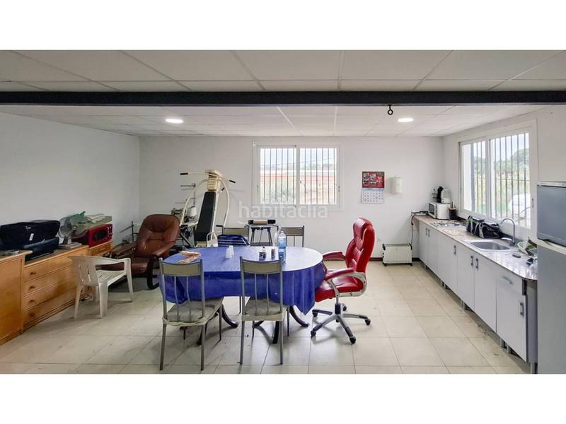 Foto 71dd786d-e731-4f09-a05a-e5749ee76d7a. Nau industrial a Riudoms