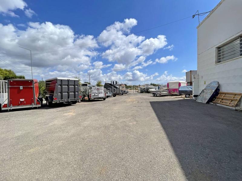 Foto 7da6cc5a-a4aa-4edf-bca2-6ba00d62f5b1. Nau industrial a Riudoms