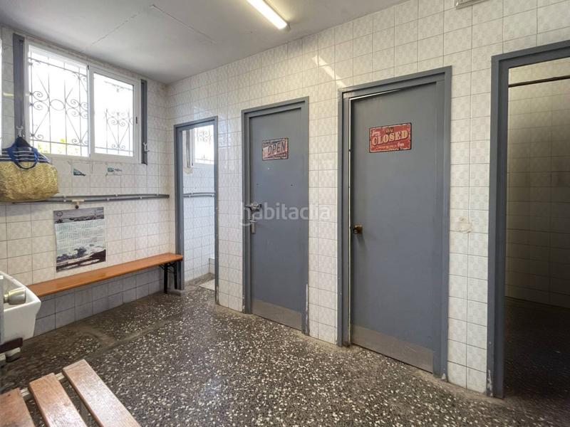 Foto ce1cb572-d490-4e67-b240-0d42d33980eb. Nau industrial a Riudoms