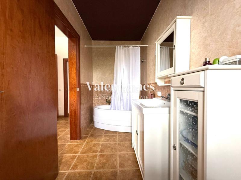 Foto 18a2396d-2b31-4217-a1c3-94f03208a949. Casa con riscaldamento parcheggio piscina in Niàgara Parc -Àgora Parc Tordera