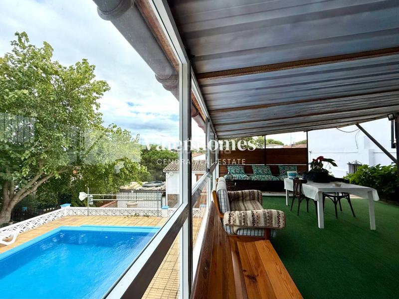 Foto 5fd3f503-77f8-444a-9d1f-c43a9ff30c02. Casa con riscaldamento parcheggio piscina in Niàgara Parc -Àgora Parc Tordera