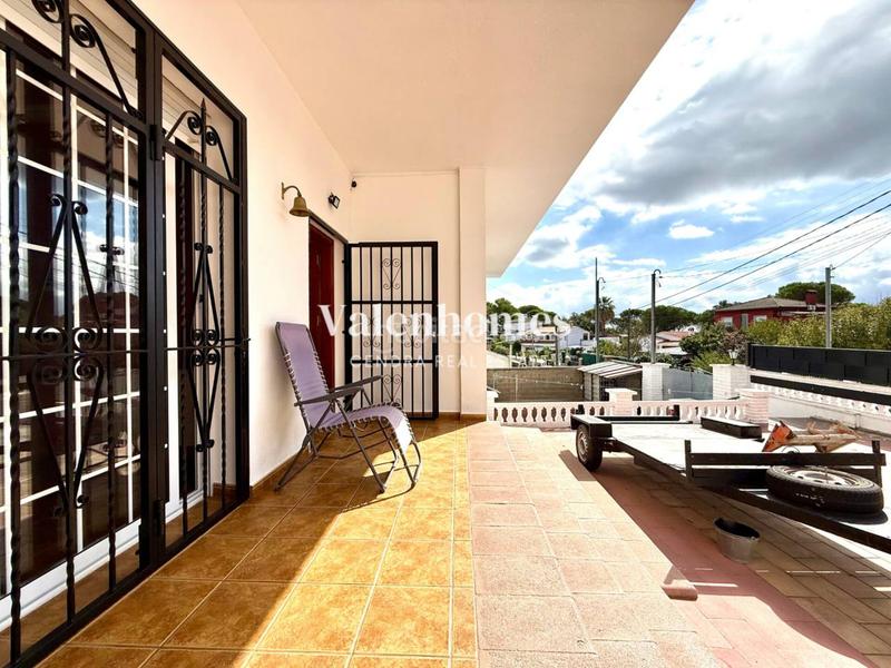 Foto d4b8bd38-67a0-48b1-bfee-9109a629757f. Casa con riscaldamento parcheggio piscina in Niàgara Parc -Àgora Parc Tordera