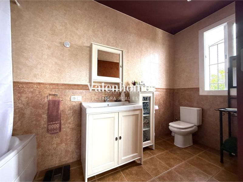 Foto dd53ec7f-d1bd-4772-9f06-4c47a178c62a. Casa con riscaldamento parcheggio piscina in Niàgara Parc -Àgora Parc Tordera