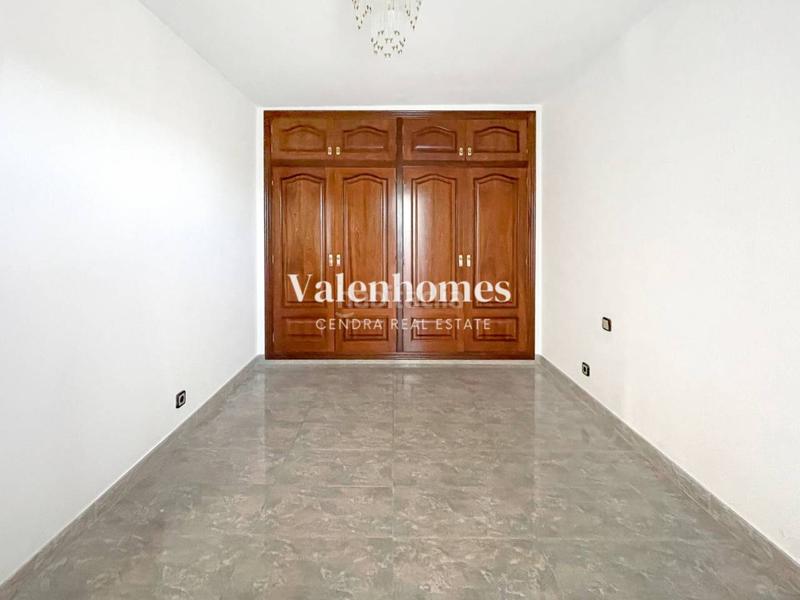 Foto 308f7bad-29c9-405b-930a-c844057707d9. Flat with heating parking in Ponent Reus