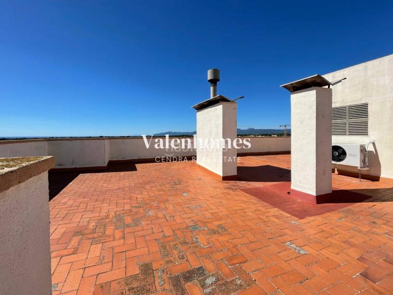 Foto 3f6cf3cc-8441-475b-9f01-3cee64a81d13. Flat with heating parking in Ponent Reus