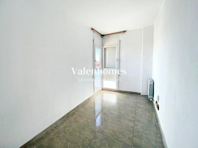 Foto 588b146e-89ee-4f5d-a654-cb04162084f4. Flat with heating parking in Ponent Reus
