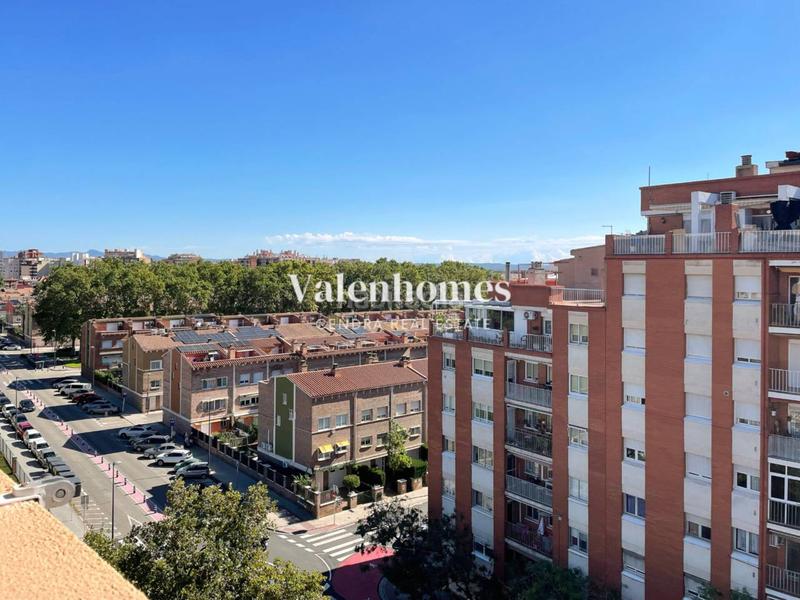 Foto 5b9e5d76-d24e-47ad-be80-6562e8db4376. Flat with heating parking in Ponent Reus