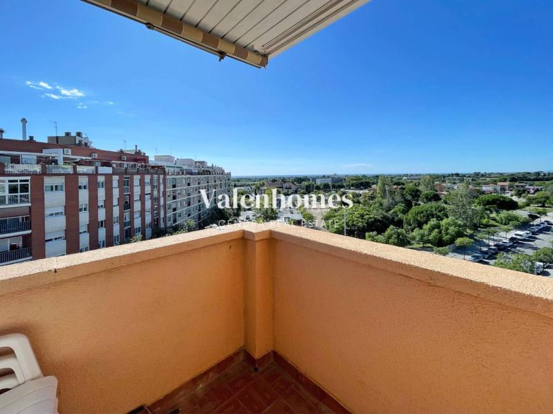 Foto 6b6b6f76-bb83-4621-9c85-13aa9522b5e4. Flat with heating parking in Ponent Reus