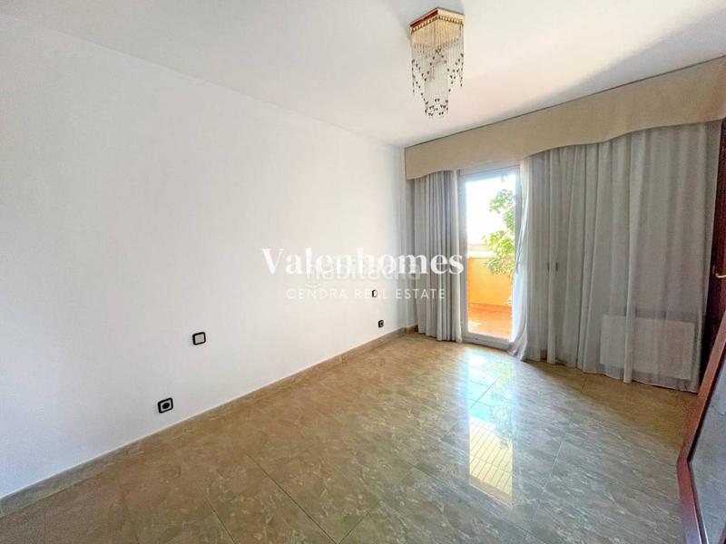 Foto f0254110-8d32-4789-af92-cf5097a22738. Flat with heating parking in Ponent Reus