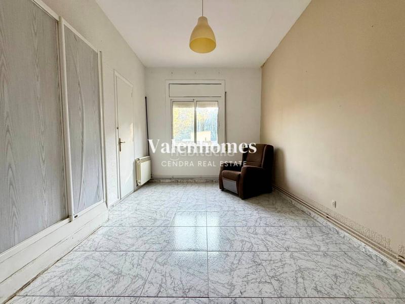 Foto 008fcca3-e669-41a2-9a30-c6af3fcff060. Haus mit heizung parking in Cervelló