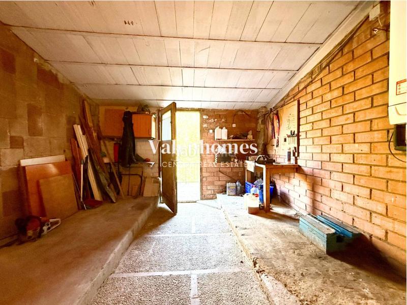 Foto 1a895f39-bae0-43e3-98b6-0fcde1738273. Haus mit heizung parking in Cervelló