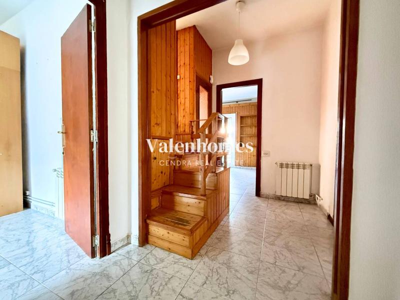 Foto bc0959f0-4c9b-4193-bd56-e68e1dc38a3f. Haus mit heizung parking in Cervelló