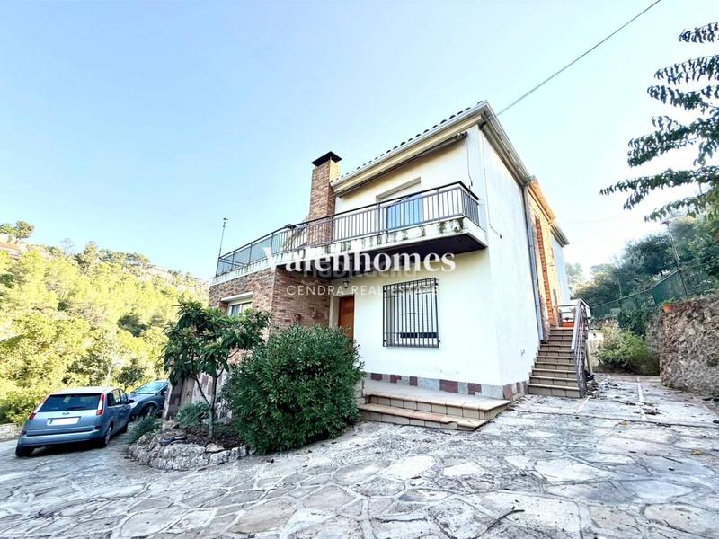 Foto c3f8a130-2e21-4b30-ac4d-7a8217ac4de8. Haus mit heizung parking in Cervelló