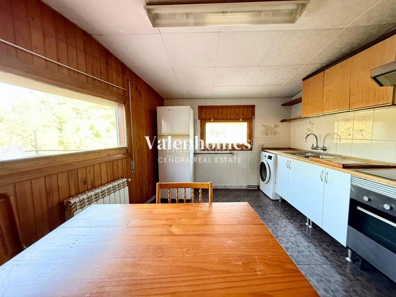 Foto f62cd798-3d8d-453e-83b7-99605491af47. Haus mit heizung parking in Cervelló