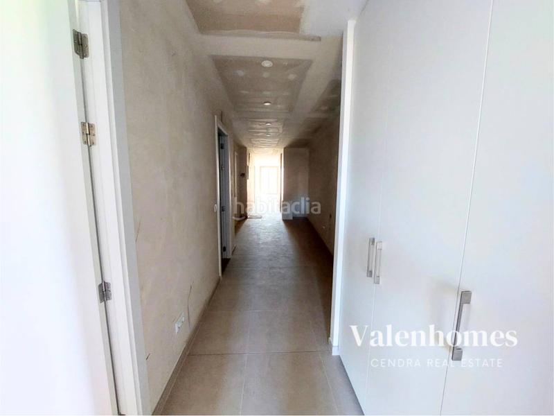 Foto 6ea1bb14-af87-41af-b002-60363c5685e7. Etagenwohnung mit heizung in Centre Vic