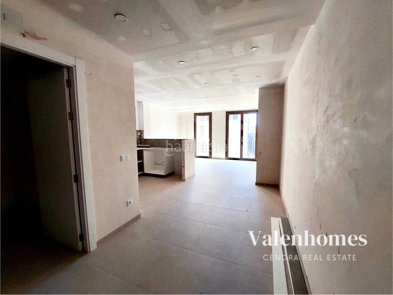 Foto bc642924-5e64-4500-9ff7-707b75cd26a0. Etagenwohnung mit heizung in Centre Vic