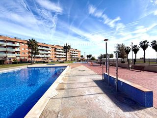 Pis a Les Salines-Pla de Sant Pere. Exclusivo piso en primera línea de mar con vistas panorámicas al
