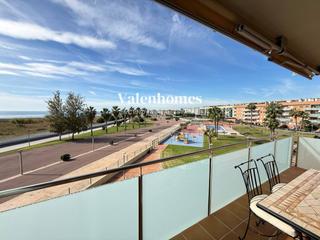 Appartement à Les Salines-Pla de Sant Pere. Exclusivo piso en primera línea de mar con vistas panorámicas al