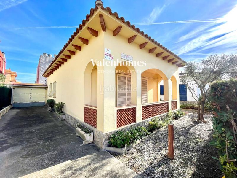 Foto 23760e7c-5dce-4de9-bf9a-da4e26ca6544. Casa amb aparcament a Els Griells Estartit