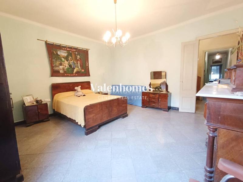 Foto 597e0e2b-fc20-4e54-a0e5-a1aaedbb6a57. Casa oportunidad única en pleno centro ! en Barri del Centre Terrassa