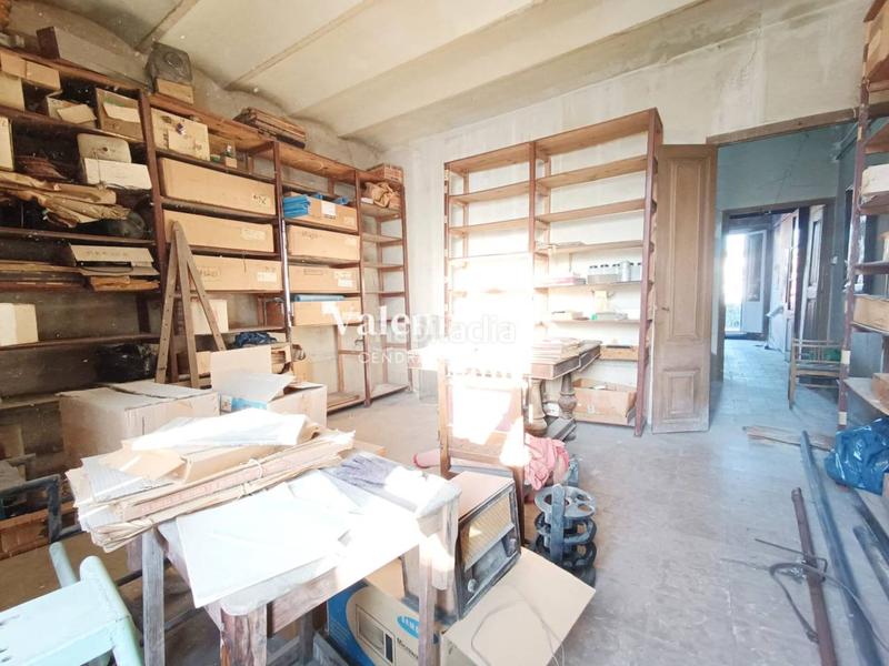 Foto 690abba2-ebd9-4783-8ca1-5a5f1d4b0409. Casa oportunidad única en pleno centro ! en Barri del Centre Terrassa