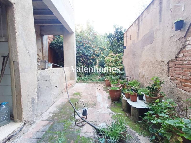 Foto a3891eff-1a6f-4e80-9fbd-a8fc098686e1. Casa oportunidad única en pleno centro ! en Barri del Centre Terrassa