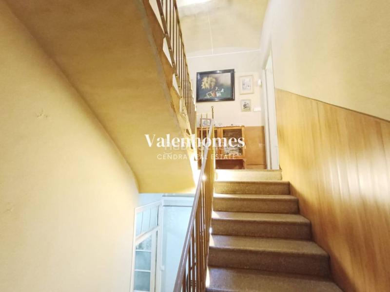 Foto e74d08b6-7282-4f14-bbc5-9bf8255d4a78. Casa oportunidad única en pleno centro ! en Barri del Centre Terrassa