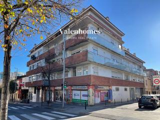 Dúplex en Segle XX. Oportunidad dúplex cerca del centro