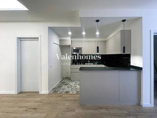 Pis a Ca n'Anglada. Planta baja totalmente reformada disponible