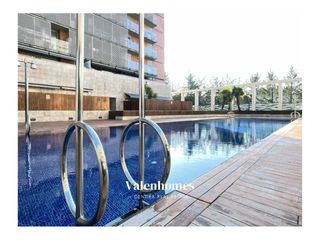 Etagenwohnung  Calle sant gaietà. Piso en venta en centre terrassa con terraza y piscina comunitar