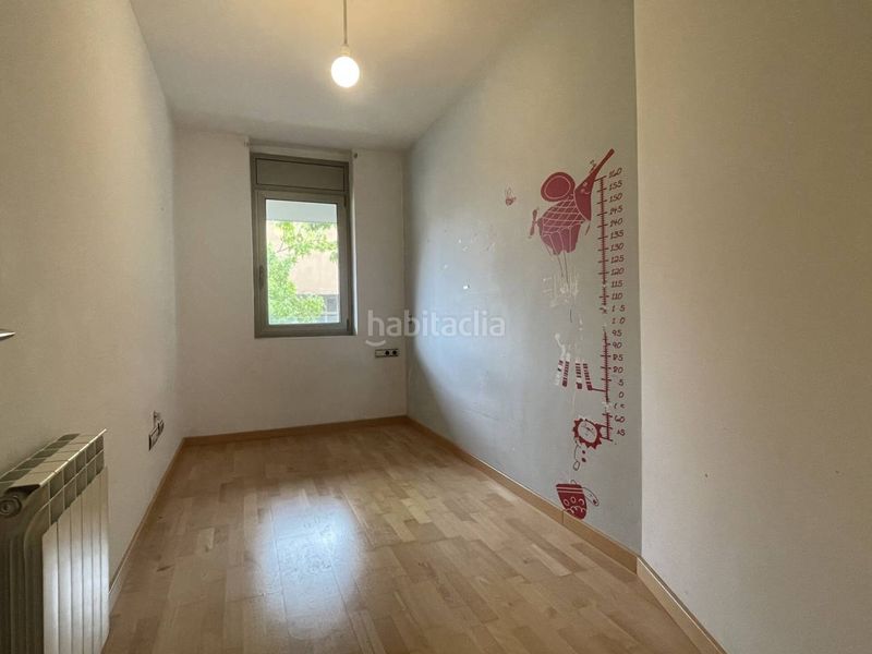 Foto 19fdd347-73d7-438f-b77c-e487dfd4483d. Flat with heating pool in Barri del Centre Terrassa
