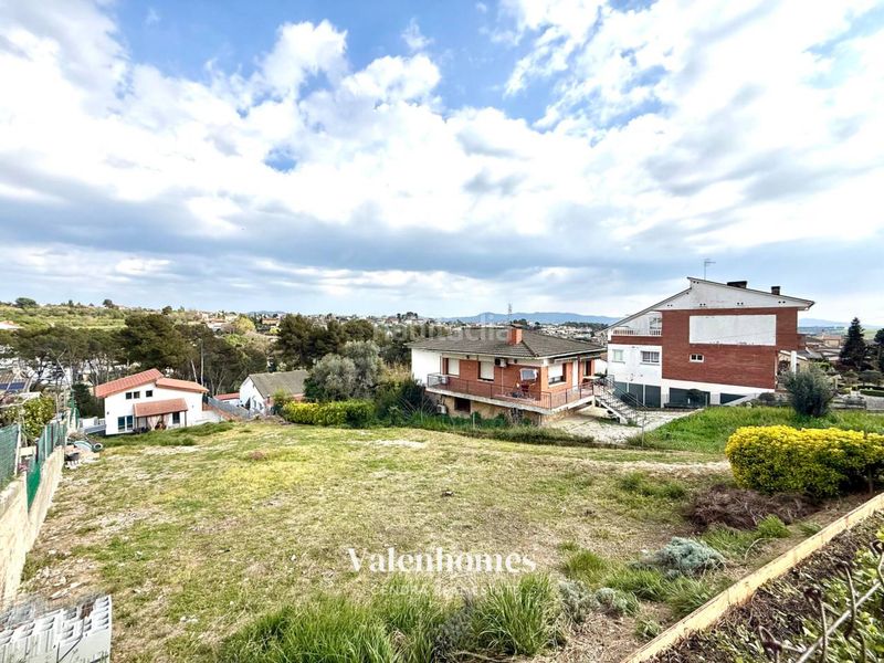 Foto 7ece2dcf-35de-40ef-a369-a797b6143073. Terreny residencial a Lliçà d´Amunt