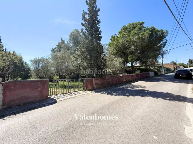 Foto cce220cd-5a06-420c-b341-66ee52a2e343. Terreny residencial a Can Rial Esparreguera